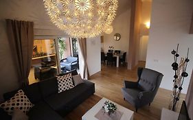 Lux Haus